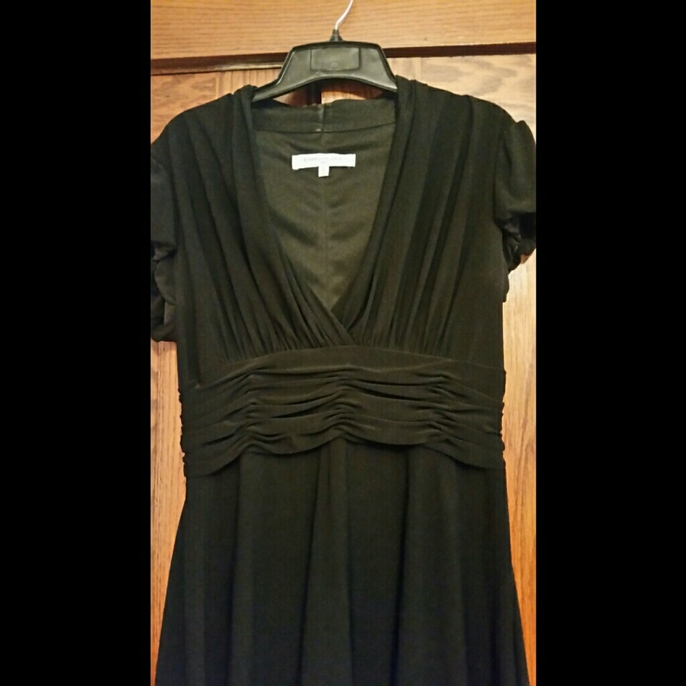 Perfect LBD - Picture 3 of 5